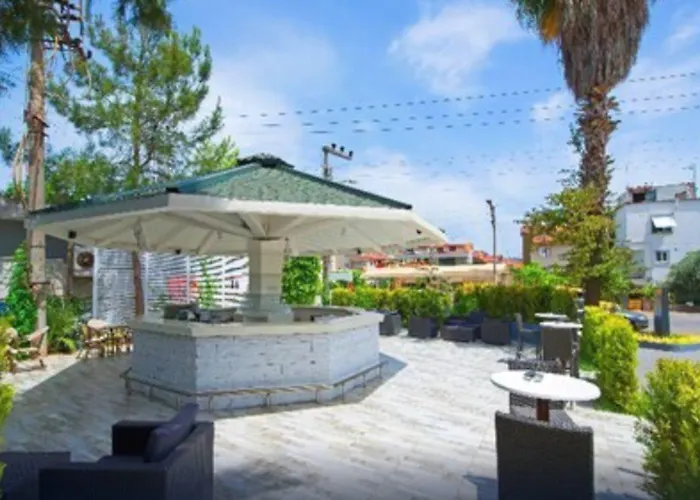 Voxx In Family Club マルマリス