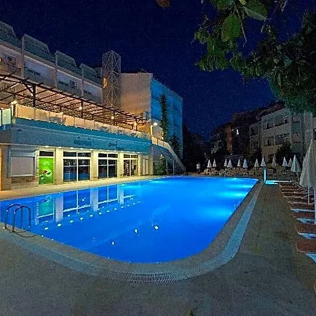 Hotel Voxx In Family Club